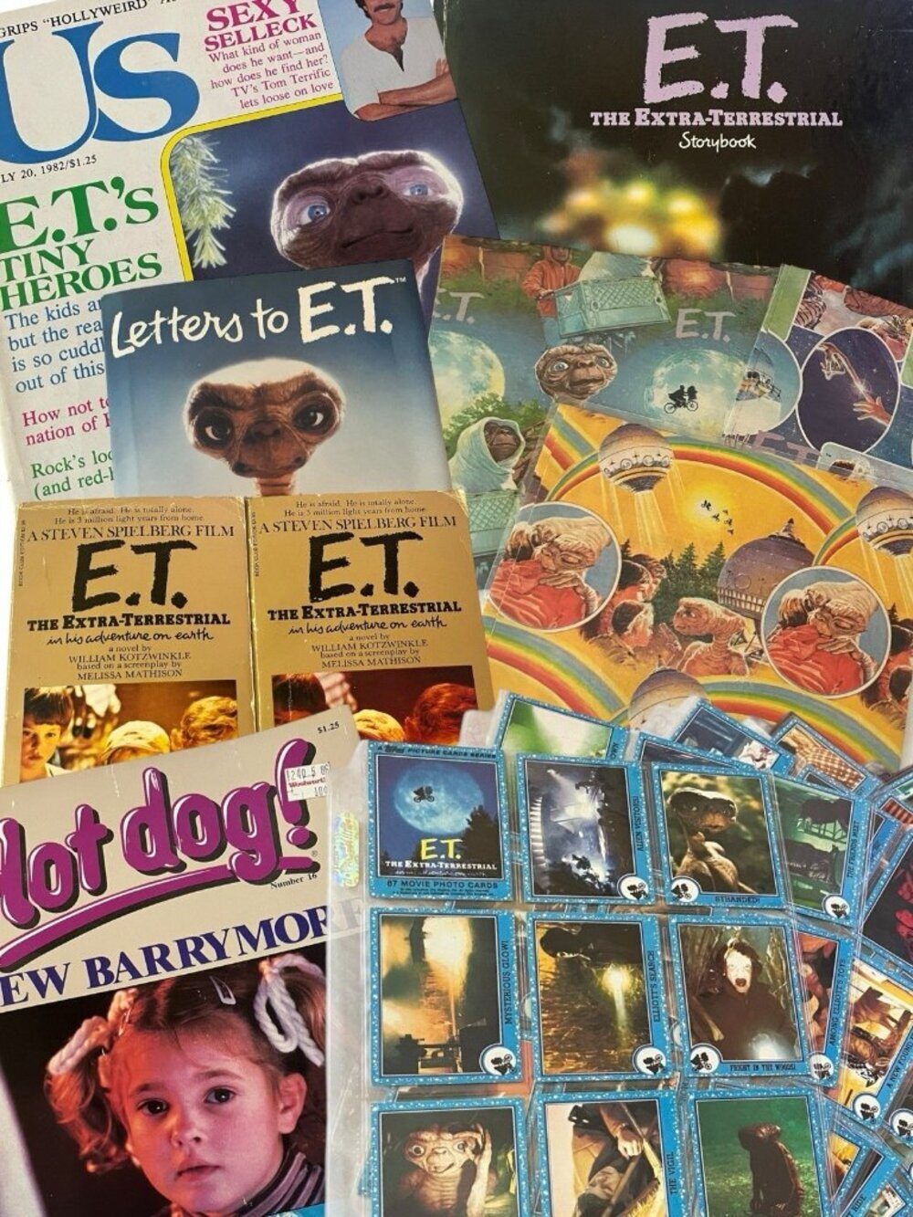 Huge E.T. Memorabilia Bundle Trading Cards Drew Barrymore Magazine & Books Lot